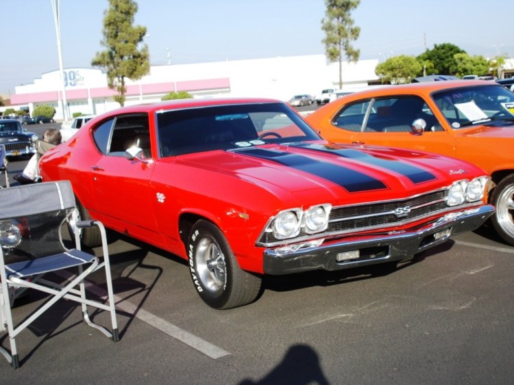 A. L. 'LUCKY' Lucketta own's this 1969 Chevy Chevelle SUPER SPORT : Which - according to the Matching VIN #'s 1 3637 9Z 353184 - was manufactured in Fremont CA.